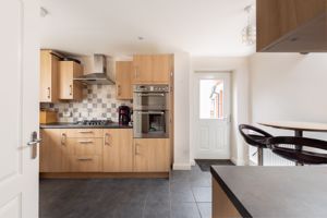 Kitchen/Breakfast Room- click for photo gallery